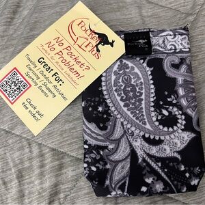 Pocket Plus Black and White Paisley Pouch - 6 inch